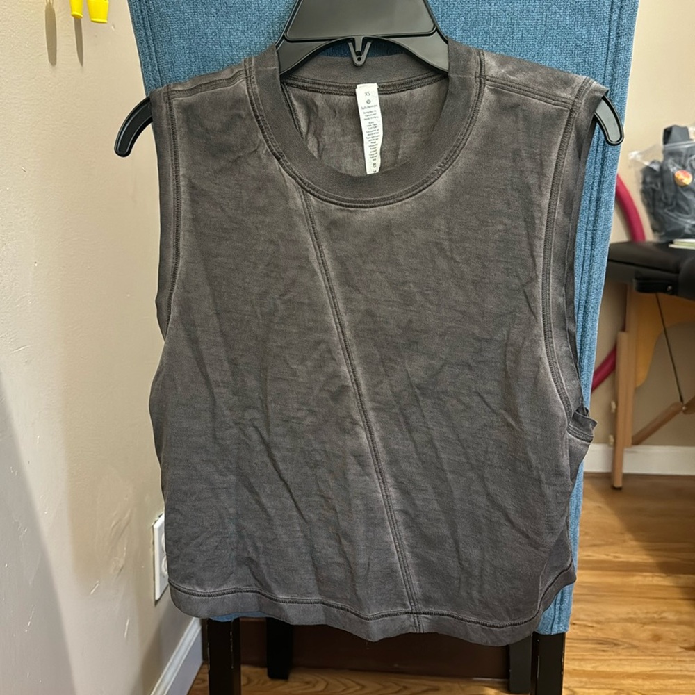 Lululemon muscle tank *fade style*